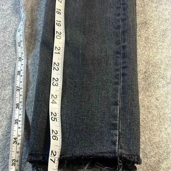 Denim Forum Yoko High Rise Slim in Distressed Black 24*27 - Picture 7 of 9